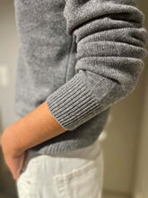 Load image into Gallery viewer, Sweater moonstone
