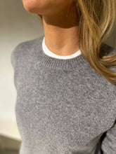 Load image into Gallery viewer, Sweater moonstone