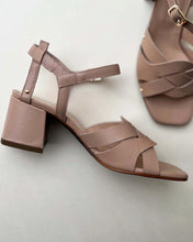 Load image into Gallery viewer, Manon beige 50 mm heel
