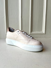 Load image into Gallery viewer, Marshmallow