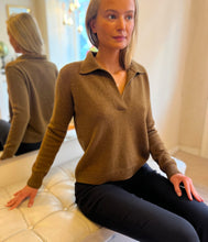 Load image into Gallery viewer, Polo hazelnut
