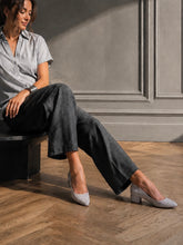 Load image into Gallery viewer, Ida light-grey suede
