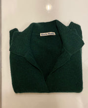 Load image into Gallery viewer, Green cashmere sweater
